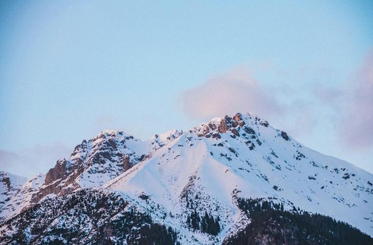 Acqua ad alta quota in inverno la gestione dell’idratazione tra trekking e rifugi