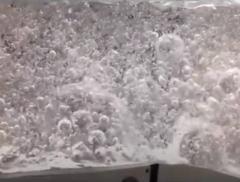 Acqua nello spazio: esperimenti per capire come si muove – In a Bottle