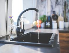 Spreco di acqua: un italiano su 3 è poco attento ai consumi 