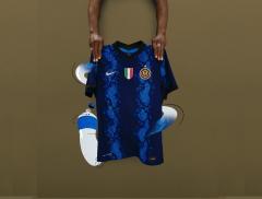 Inter, la nuova maglia realizzata con il 95% di plastica riciclata