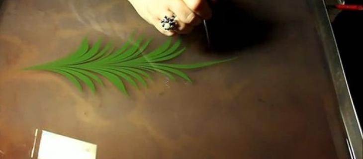 Ebru, l'antica arte della pittura sull'acqua