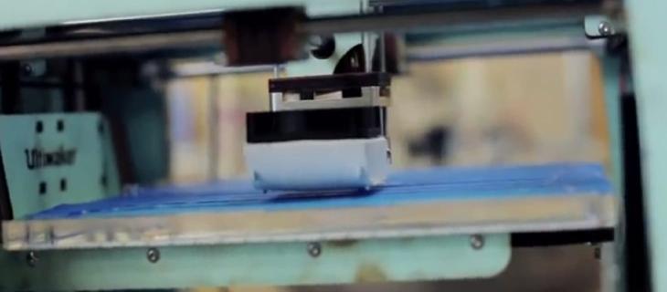 Arriva la stampante 3D che si alimenta con plastica riciclata 