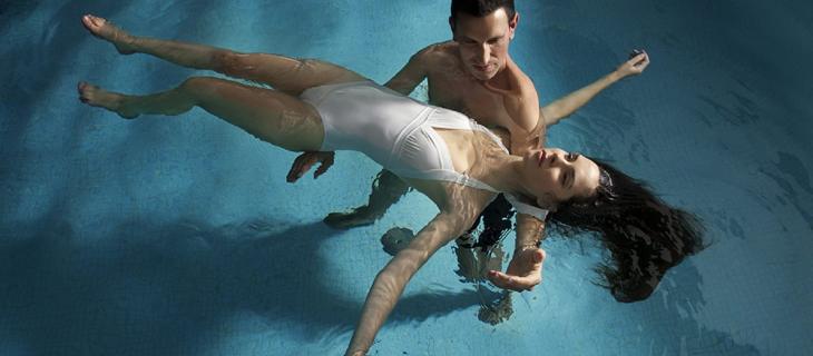 Watsu, il massaggio in acqua di Harold Dull
